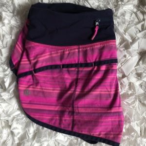 LULULEMON SPEED SHORTS 🍋 SIZE 4